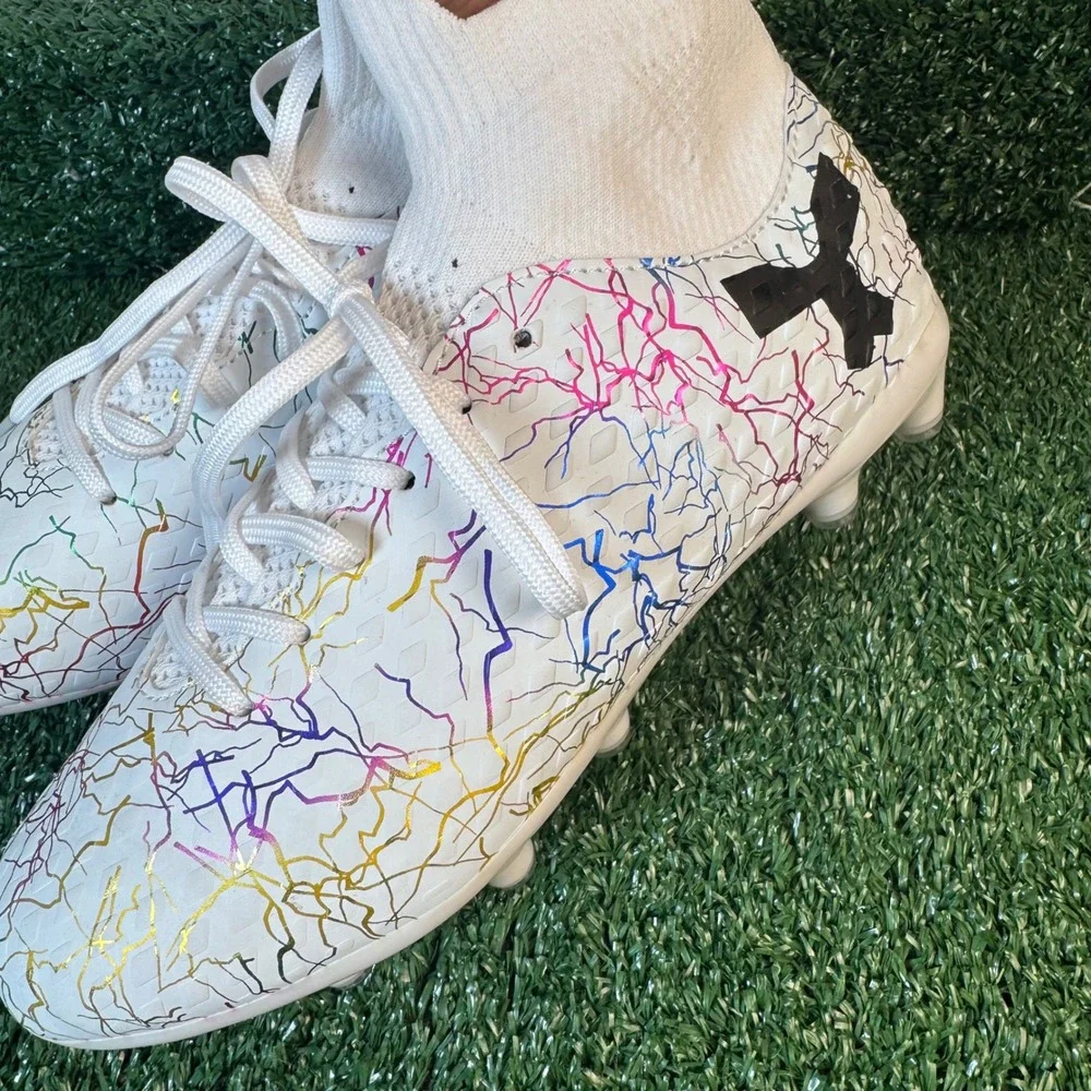 Jiebuniao Kids Soccer Cleats‎ White Rainbow Lightning High Top Athletic Shoes